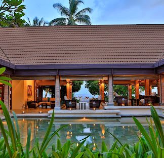 Kurumba Maldives, Resort in Vihamanaafushi