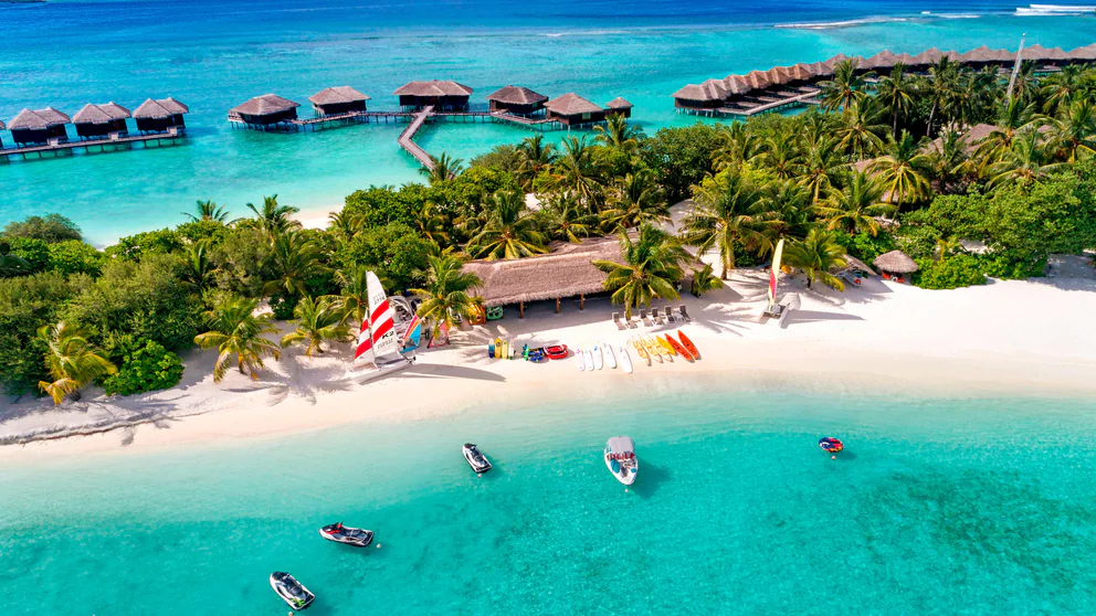 Sheraton Maldives Full Moon Resort & Spa , Resort in Furanafushi