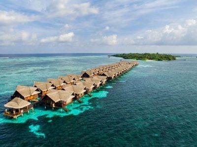 Adaaran Select Hudhuran fushi, Resort in Lhohifushi
