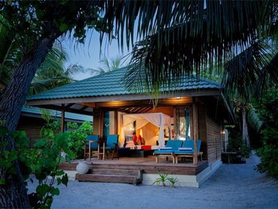 Canareef Resort Maldives, Resort in Herethere