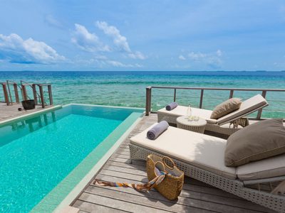 Dusit Thani Maldives, Resort in Mudhdhoo